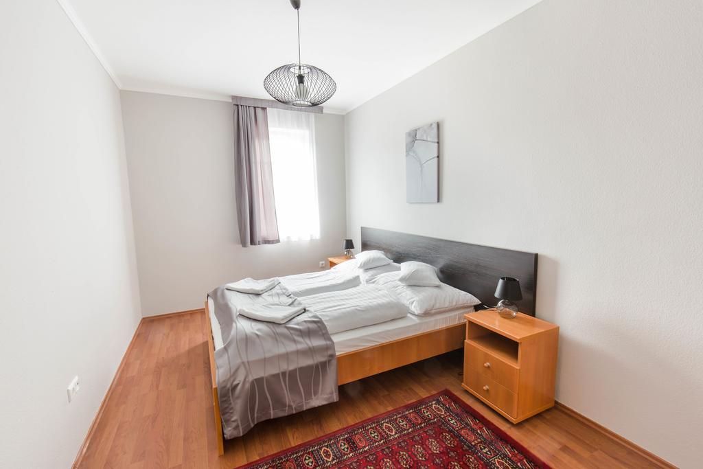 Salt Hill Apartmanok เอ็กแกร์ซาโลก ภายนอก รูปภาพ