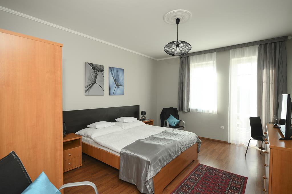 Salt Hill Apartmanok เอ็กแกร์ซาโลก ภายนอก รูปภาพ