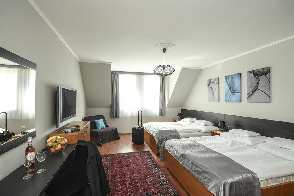 Salt Hill Apartmanok เอ็กแกร์ซาโลก ภายนอก รูปภาพ